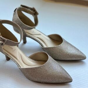 Anne Klein Stilettos Woman Shoes Gold Glitter (Platinum)